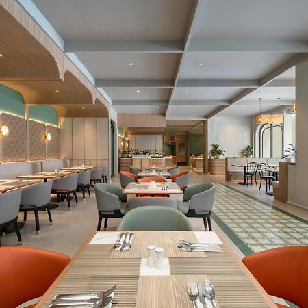 Hyatt Place Bangkok Sukhumvit 1 Екстер'єр фото