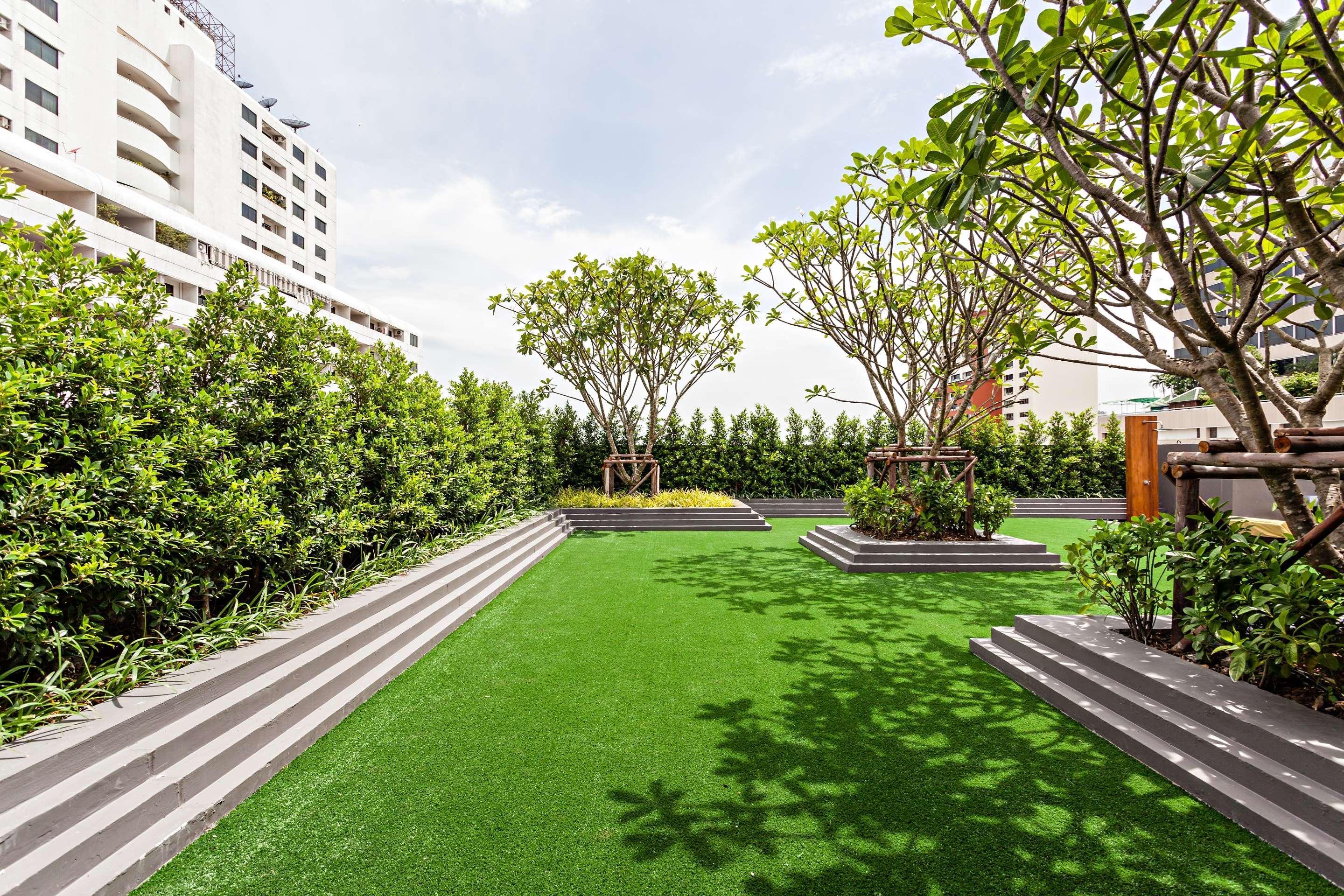 Hyatt Place Bangkok Sukhumvit 1 Екстер'єр фото
