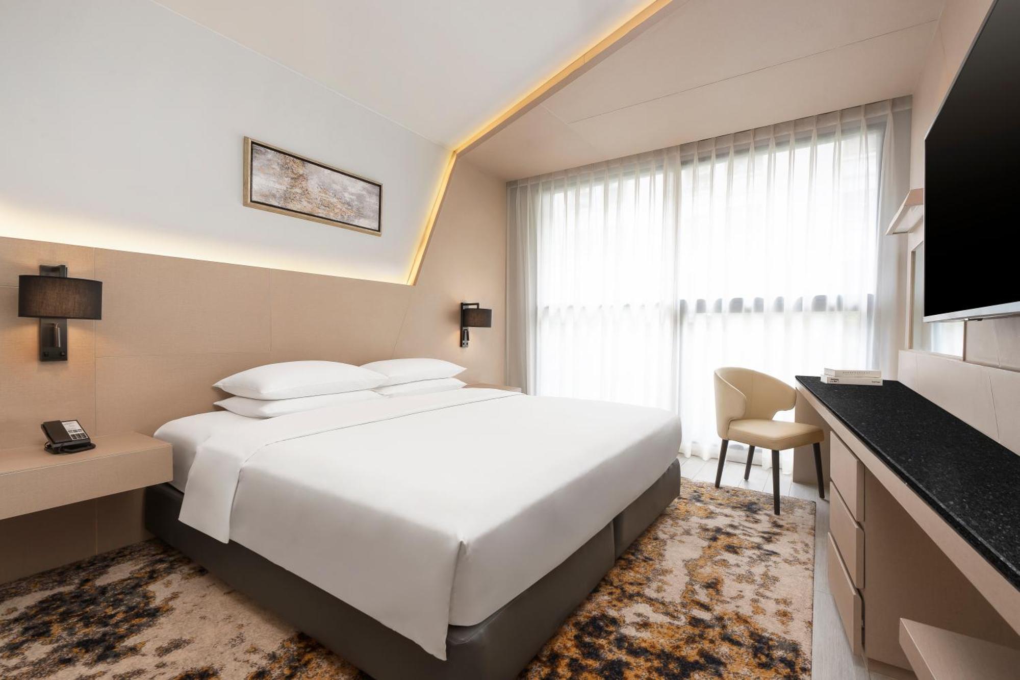 Hyatt Place Bangkok Sukhumvit 1 Екстер'єр фото