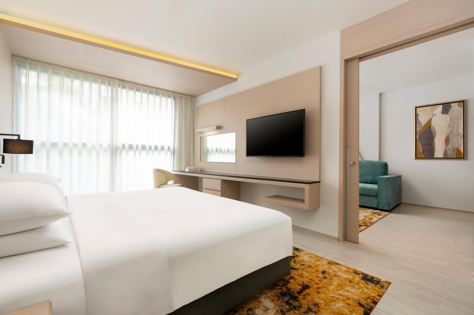 Hyatt Place Bangkok Sukhumvit 1 Екстер'єр фото