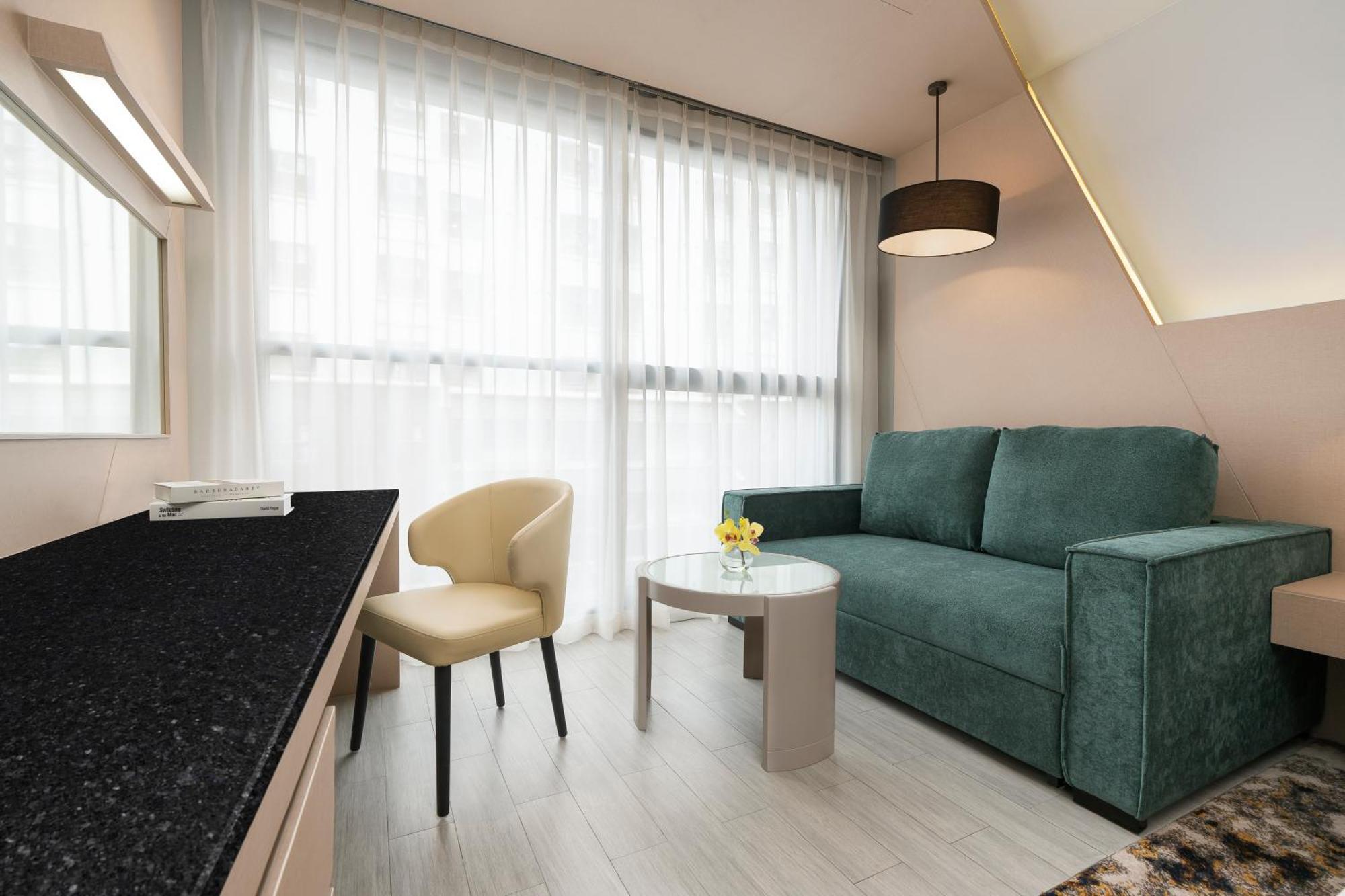 Hyatt Place Bangkok Sukhumvit 1 Екстер'єр фото
