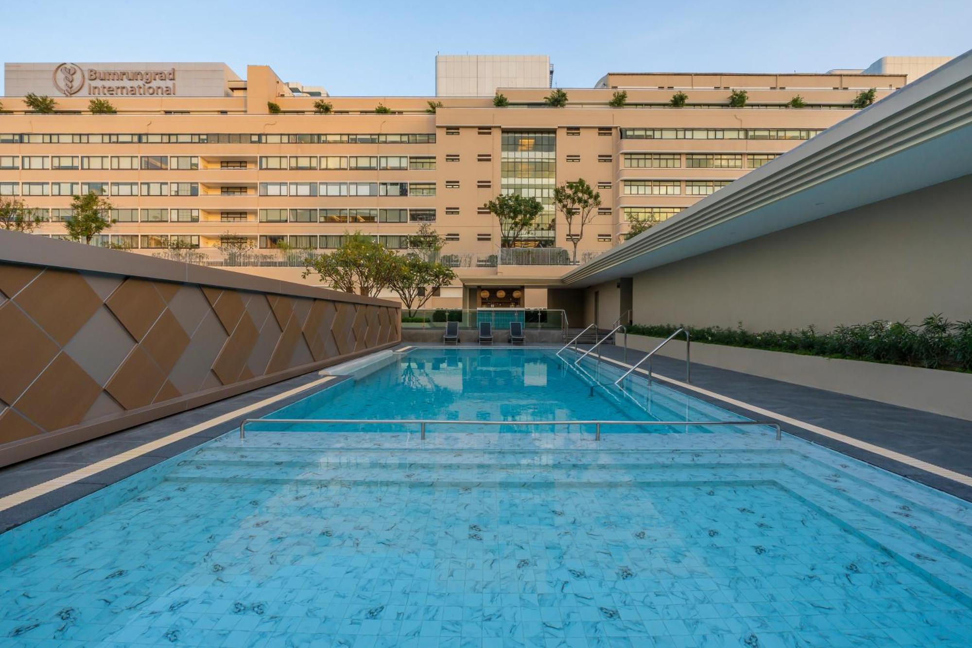 Hyatt Place Bangkok Sukhumvit 1 Екстер'єр фото